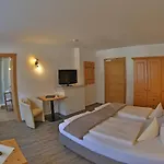 Frankenhof Pensionat 4*